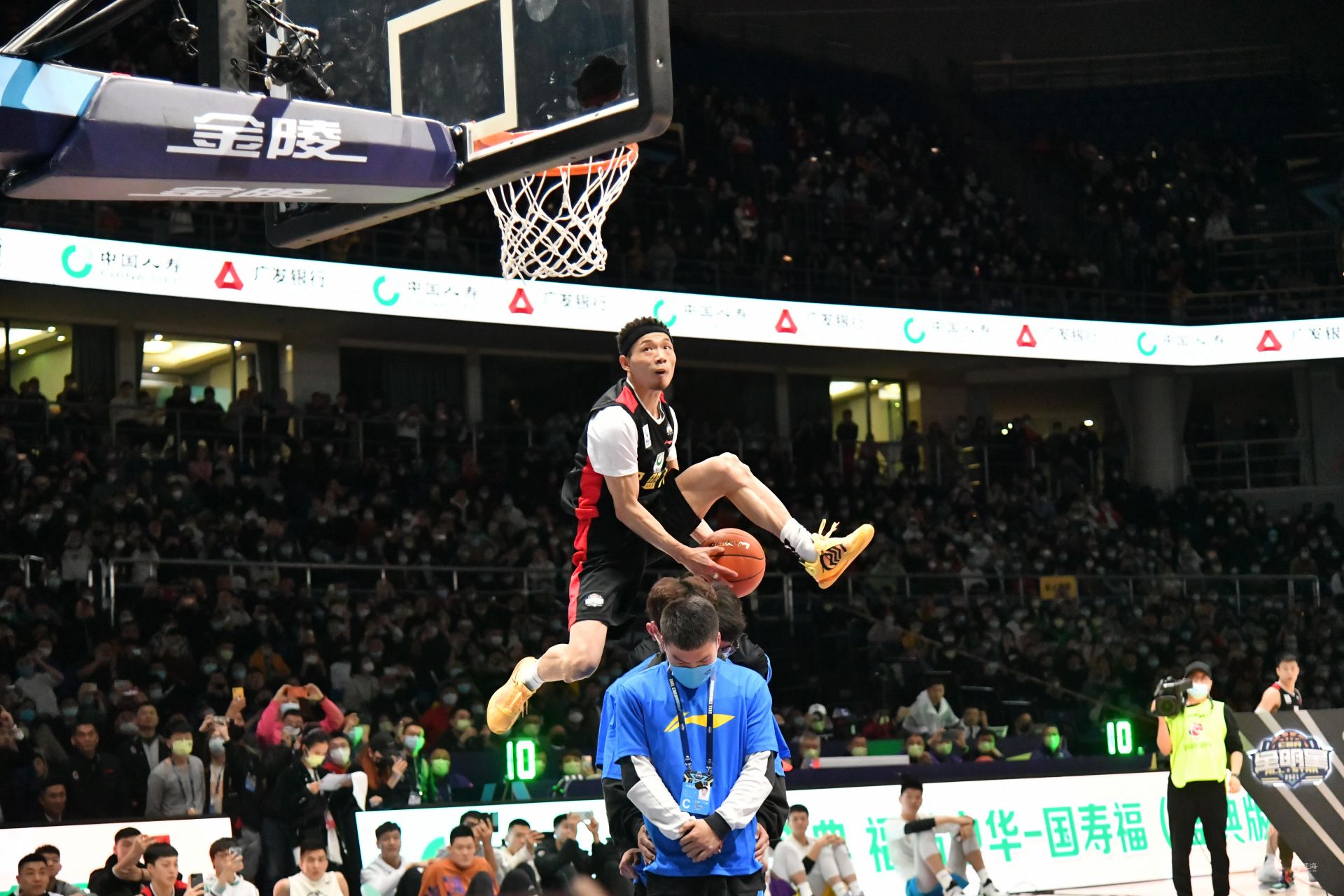 环环相扣 环环相扣